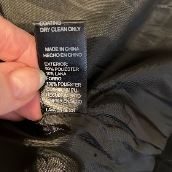 Ambiance szS black button front jacket with belt needs cleaning GUC - Picture 8 of 11